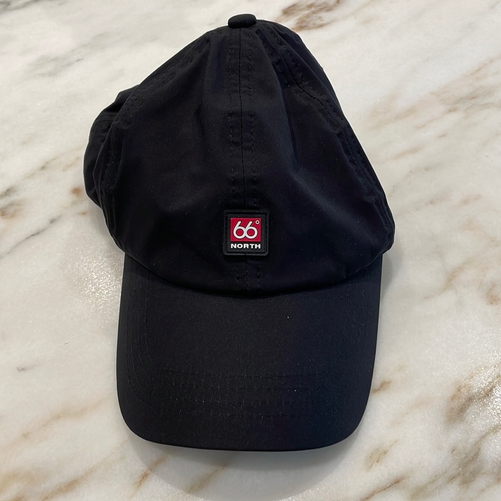 66 North Iceland black hat